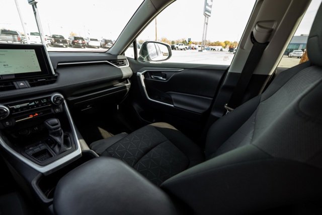 Used 2024 Toyota RAV4 XLE image 23