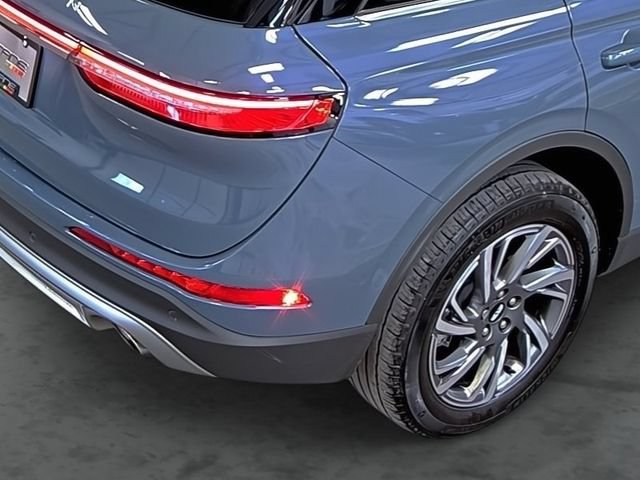Used 2025 Lincoln Corsair AWD w/ Equipment Group 101A image 13