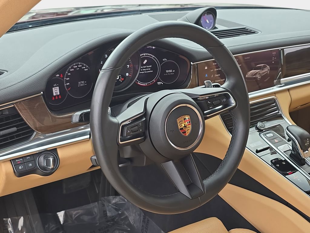 Used 2023 Porsche Panamera image 19