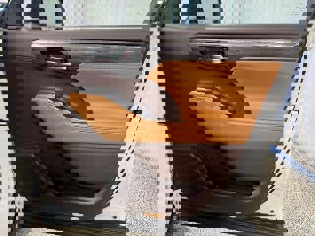 Used 2021 Toyota Highlander Platinum image 27