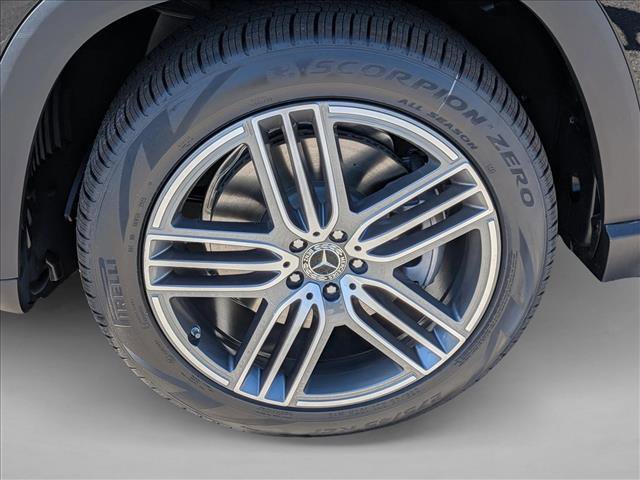 Used 2026 Mercedes-Benz GLS 450 4MATIC image 9