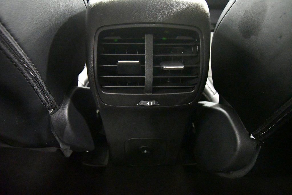 Used 2025 Ford Escape Platinum image 15
