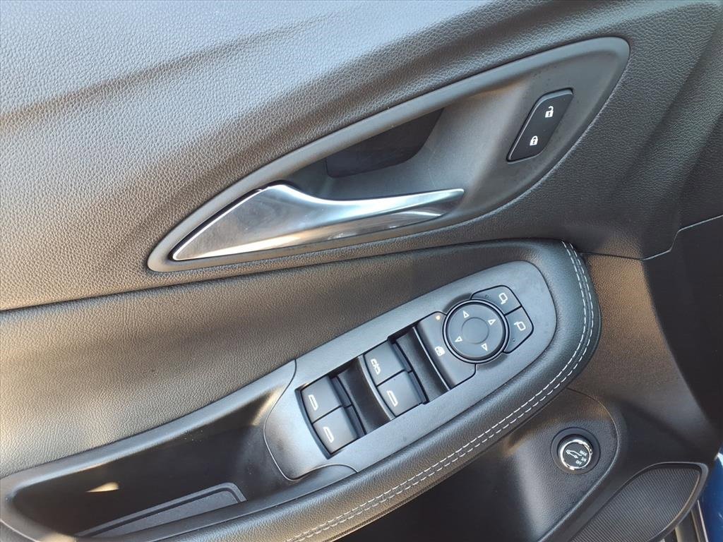 Used 2023 Buick Encore GX Select image 15