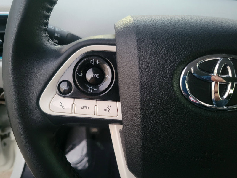 Used 2019 Toyota Prius Prime Plus FWD image 33