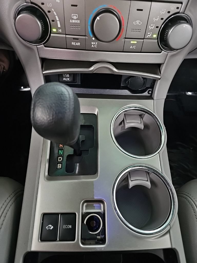 Used 2013 Toyota Highlander 4WD Hybrid image 30