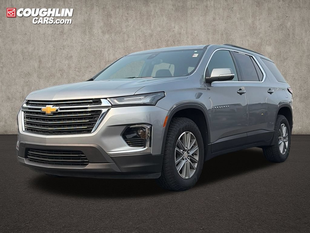 Used 2023 Chevrolet Traverse LT FWD image 3