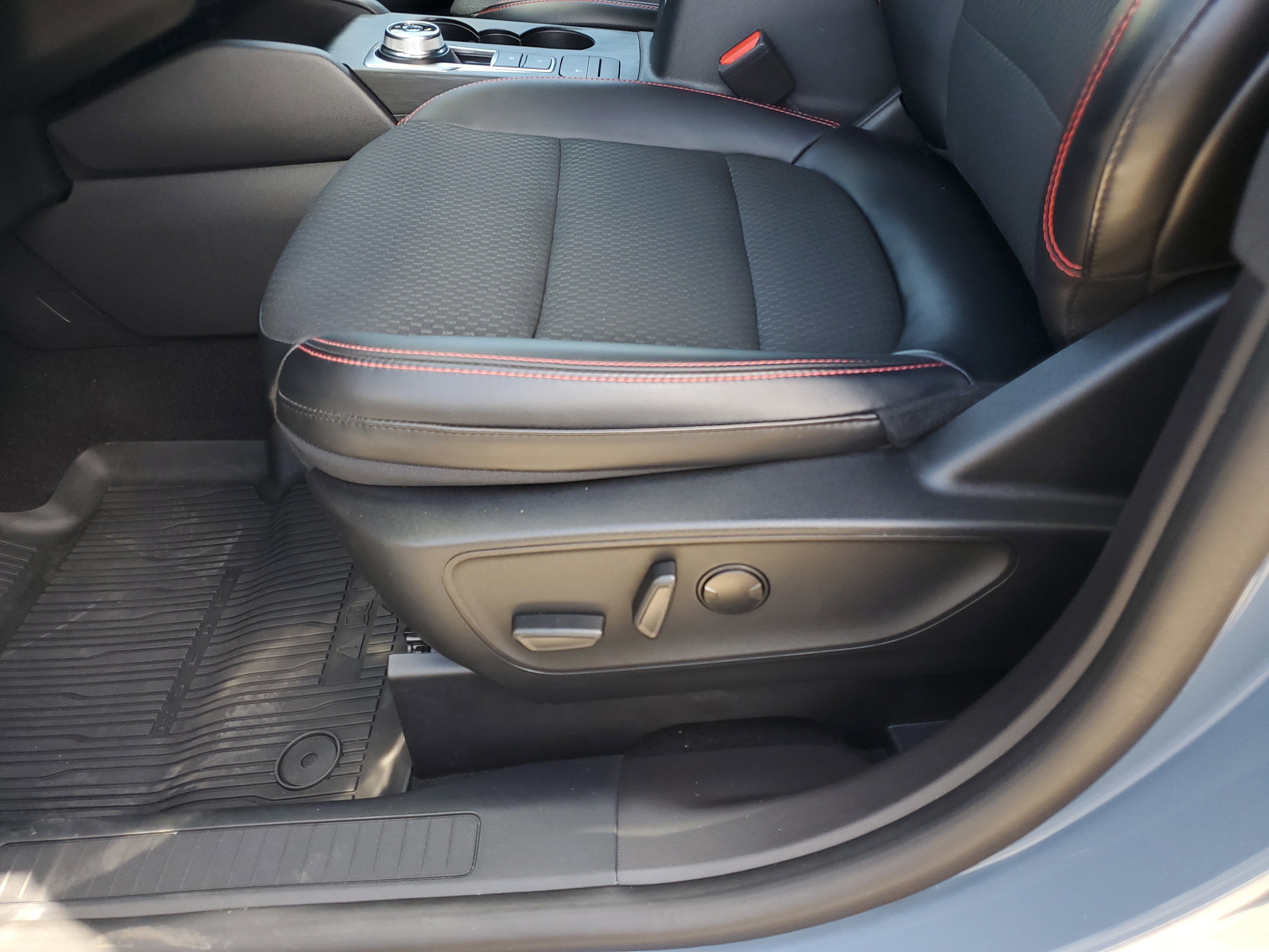 Used 2023 Ford Escape ST-Line w/ Equipment Group 301A image 14