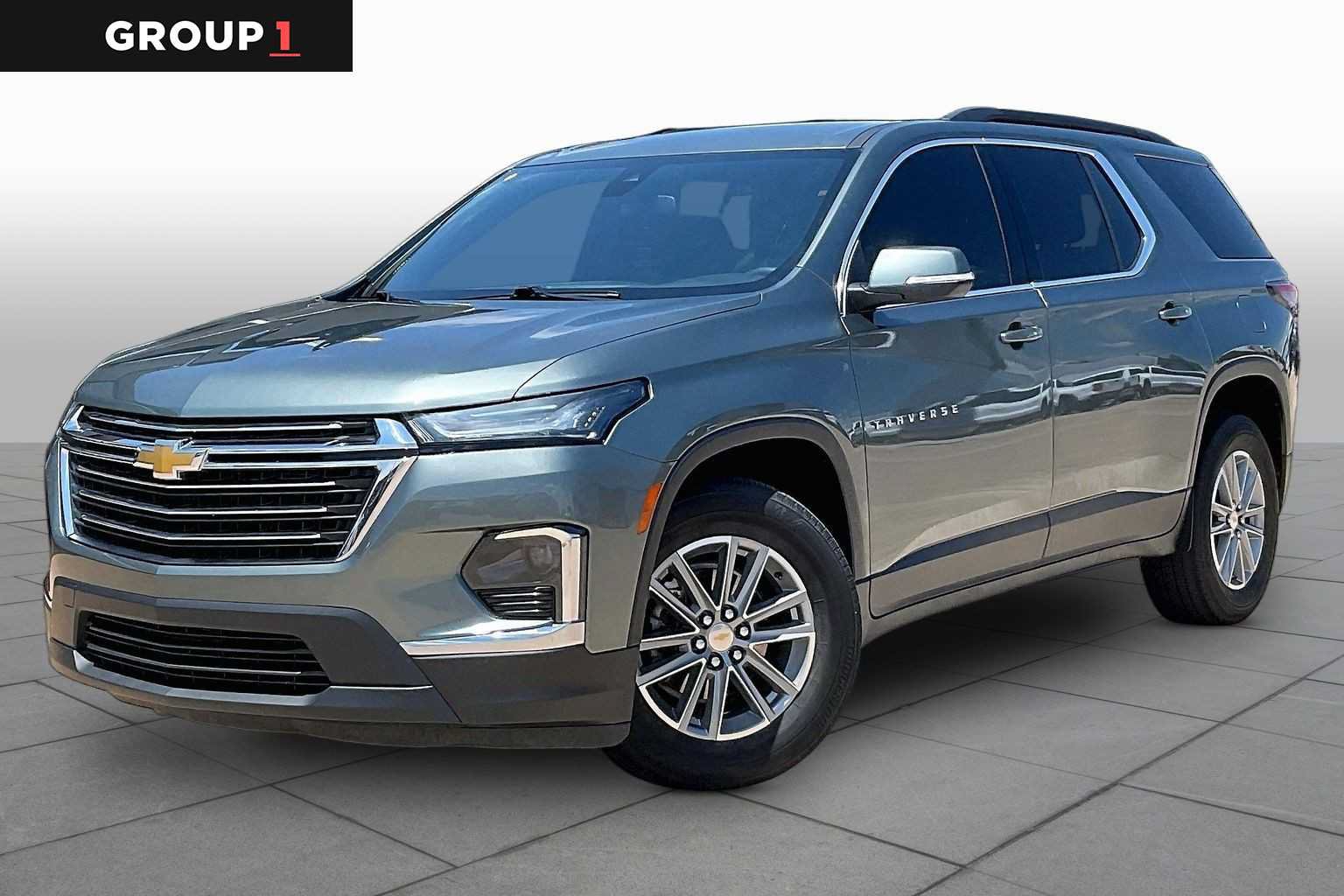 Used 2023 Chevrolet Traverse LT FWD image 1