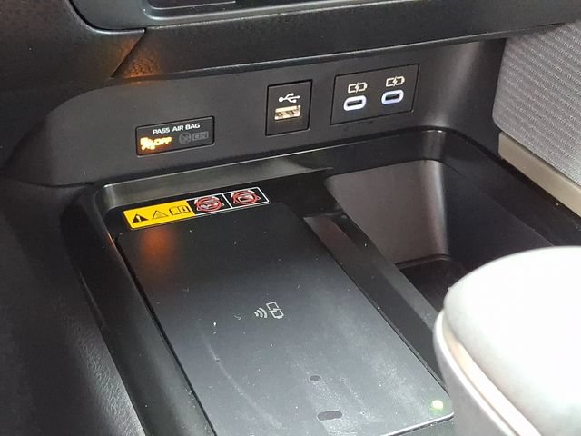 Used 2026 Toyota Camry SE FWD image 25