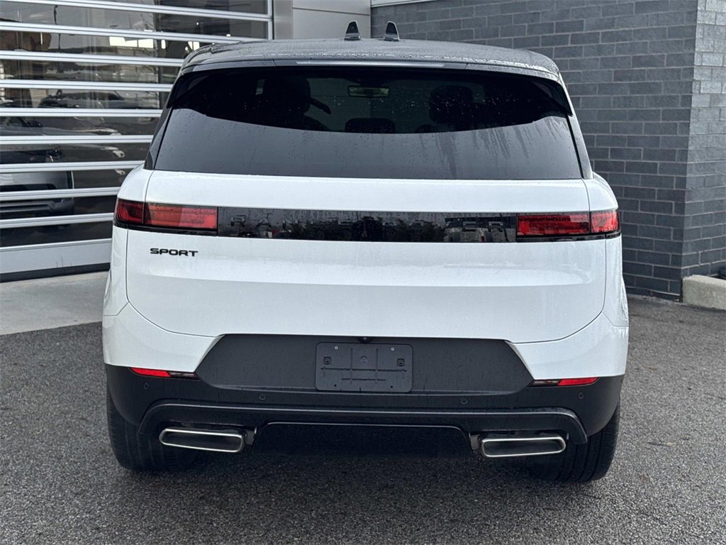 New 2026 Land Rover Range Rover Sport SE image 5