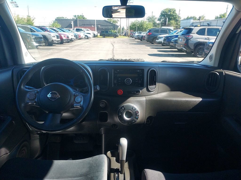 Used 2014 Nissan Cube 1.8 SL w/ Interior Designer Package FWD image 9