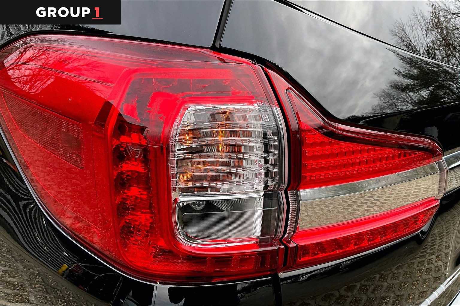 Used 2022 Subaru Ascent Limited w/ Technology Package image 28