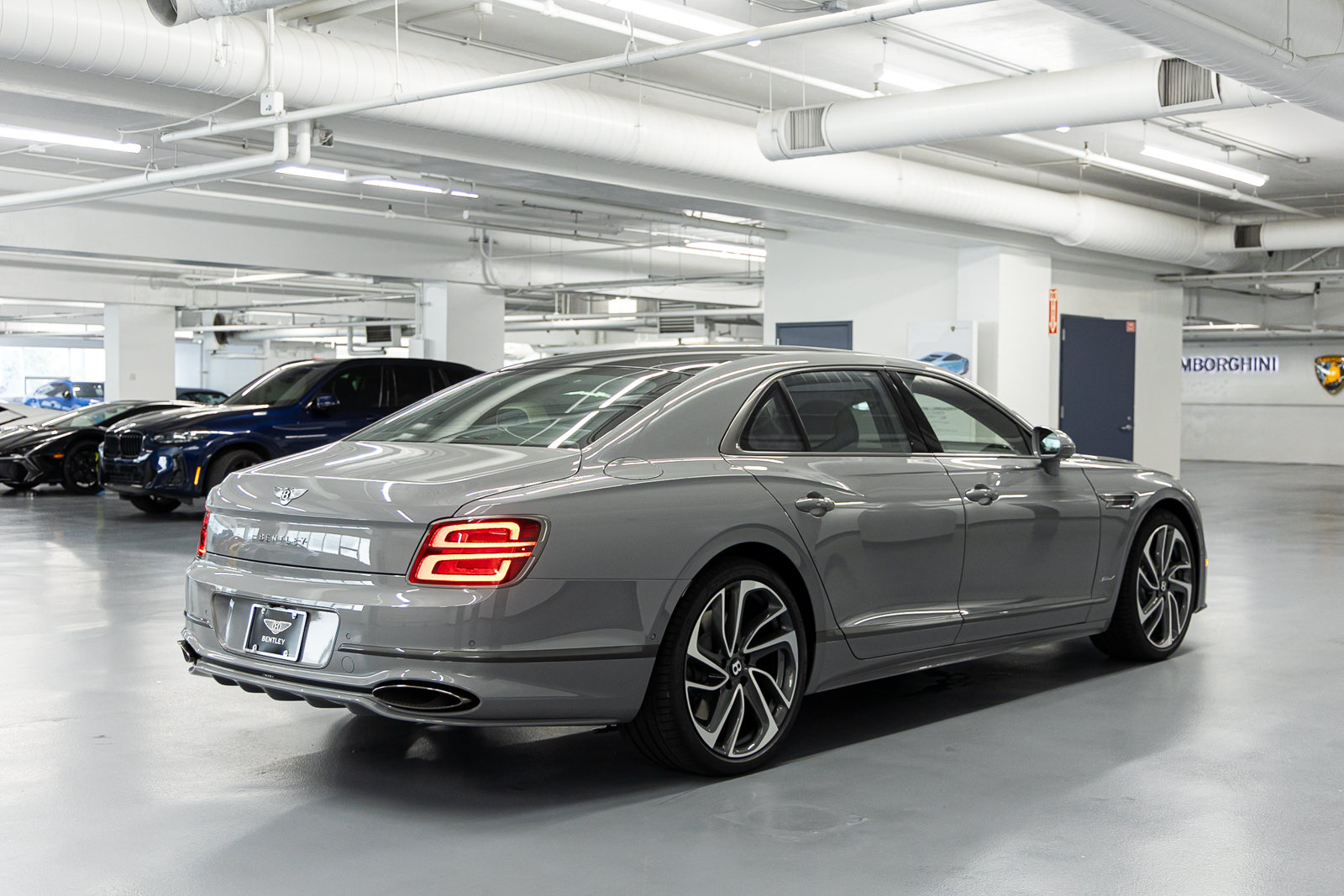 New 2026 Bentley Flying Spur Plug-In Hybrid AWD/4WD image 5