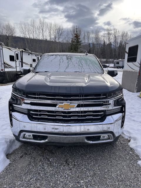 Used 2019 Chevrolet Silverado 1500 LTZ w/ LTZ Plus Package AWD/4WD image 2