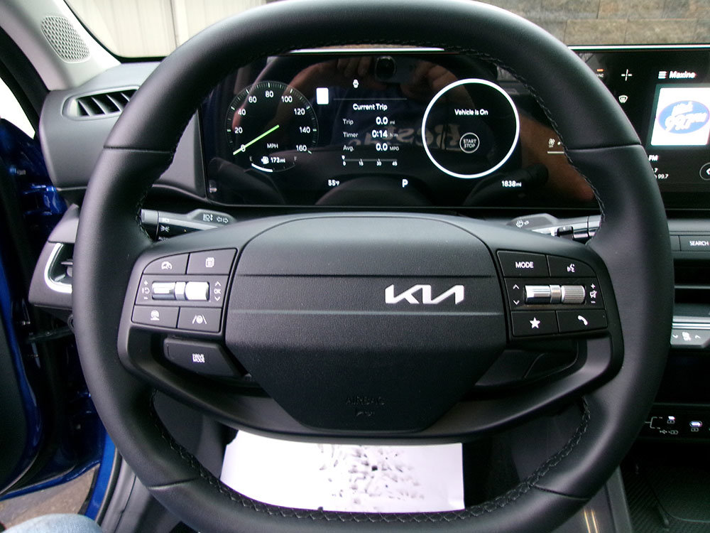 Used 2025 Kia K4 EX FWD image 19
