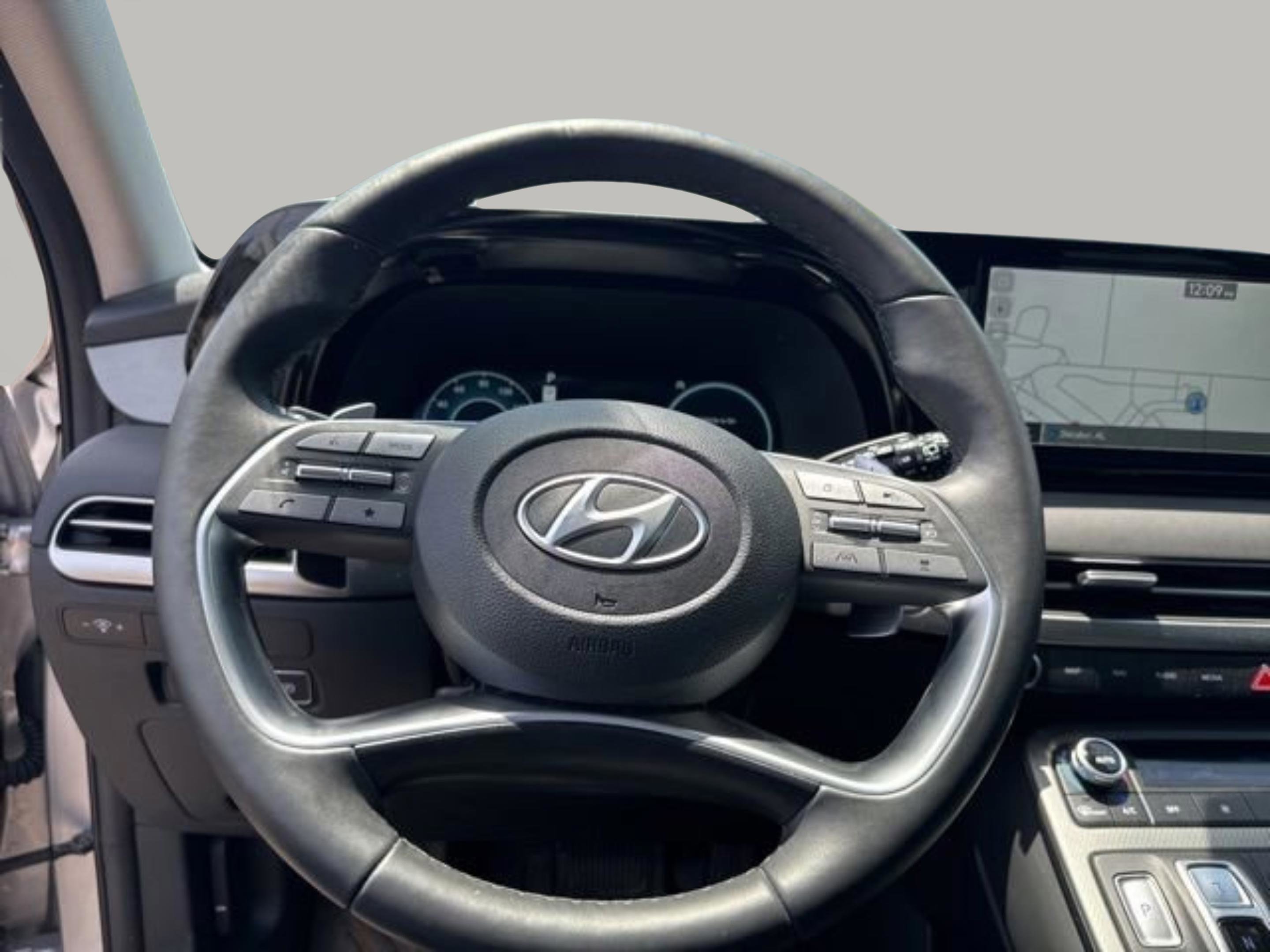 Used 2025 Hyundai Palisade SEL FWD image 15