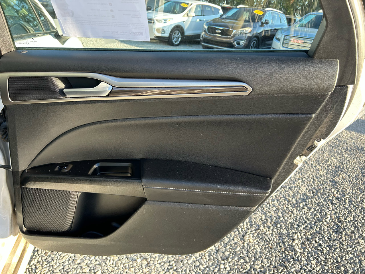 Used 2018 Ford Fusion SE w/ Equipment Group 602A image 14