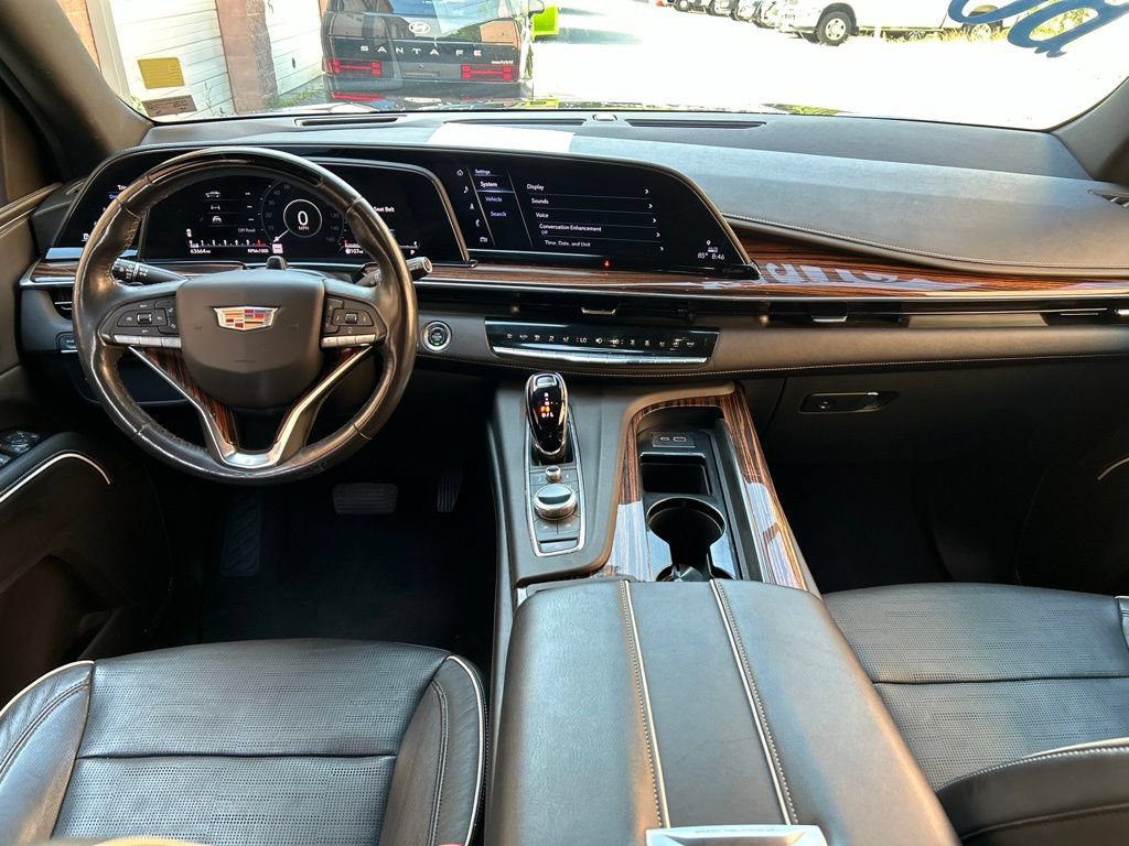 Used 2023 Cadillac Escalade ESV Premium Luxury RWD image 25
