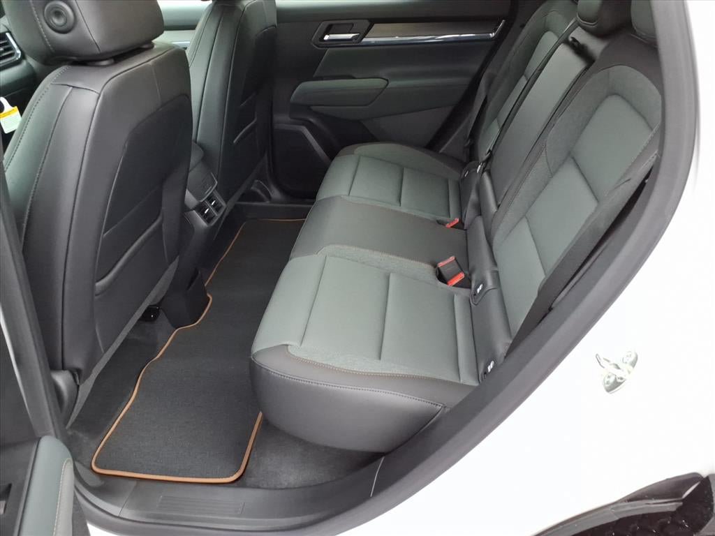 New 2026 GMC Terrain AT4 w/ Technology Package II AWD/4WD image 15
