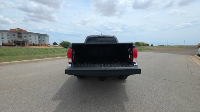 Used 2017 Toyota Tacoma SR5 w/ Tow Package RWD image 26