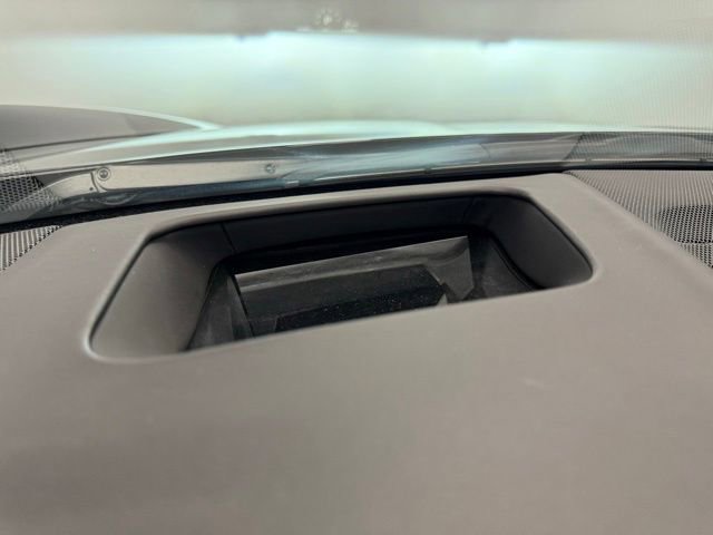 Used 2022 Chevrolet Corvette Stingray Premium Cpe w/ Z51 Performance Package image 53