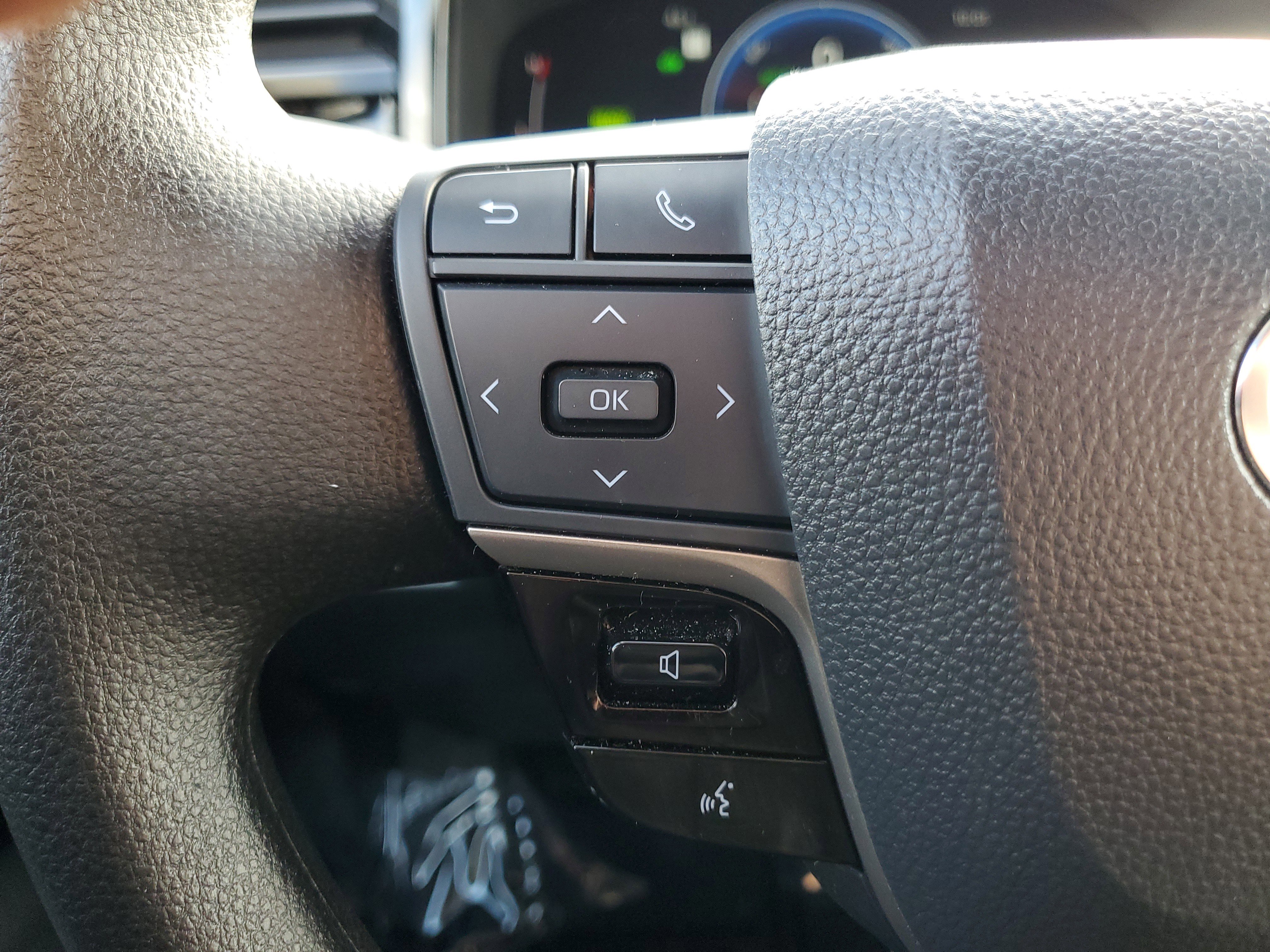 Used 2026 Toyota Camry LE image 19