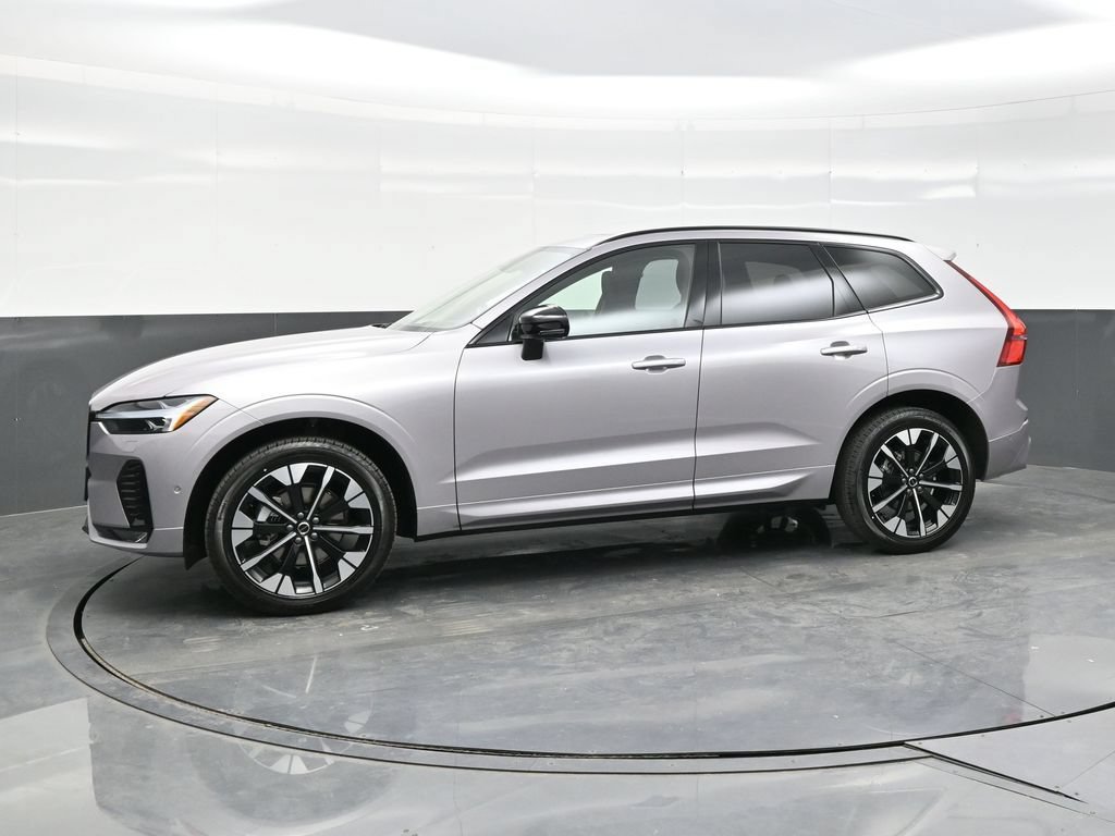New 2026 Volvo XC60 B5 Plus w/ Climate Package AWD/4WD image 3