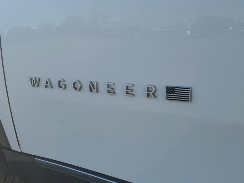 Used 2022 Jeep Wagoneer Series III w/ Premium Group I image 12