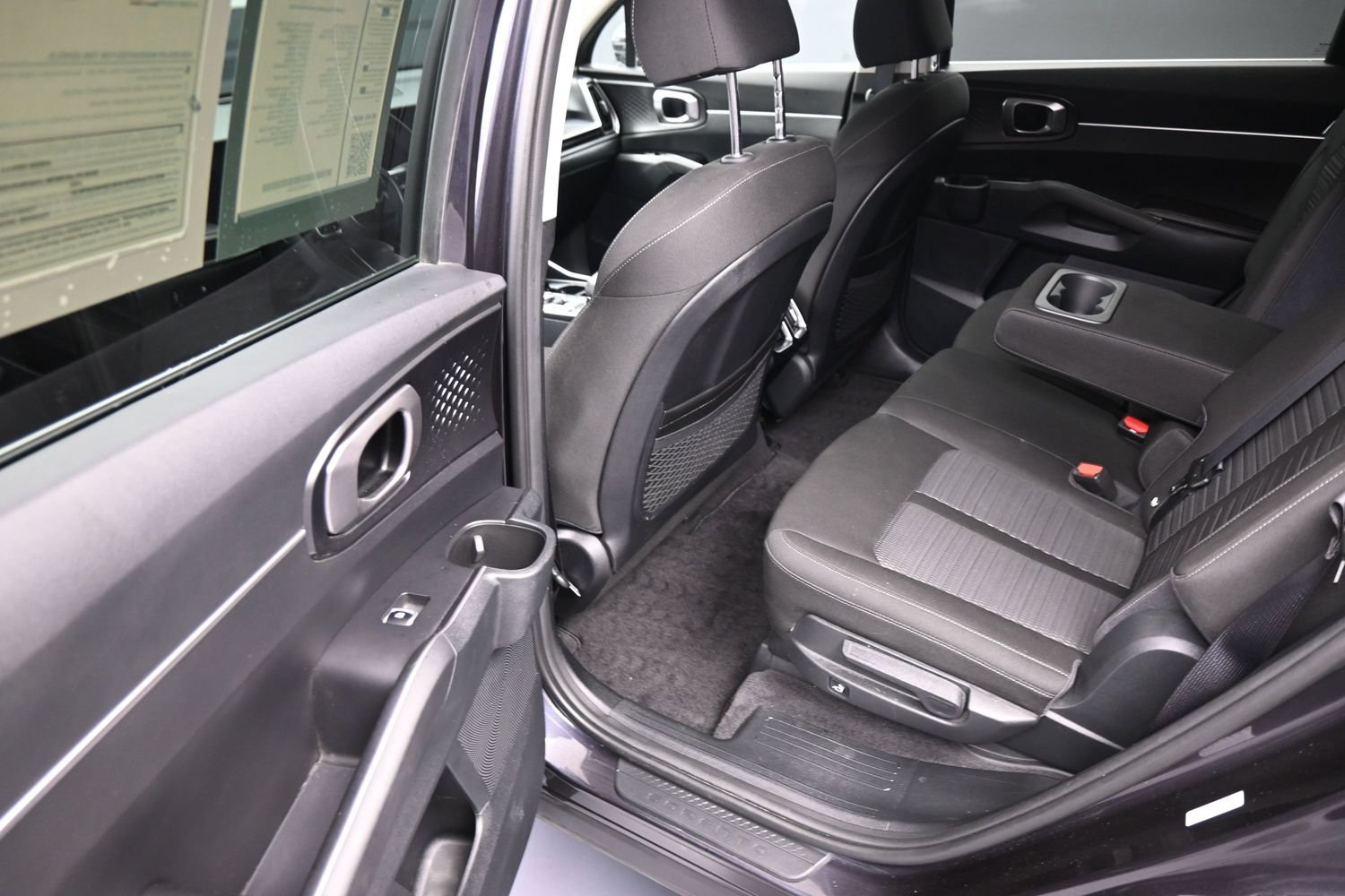 Used 2025 Kia Sorento LX FWD image 17