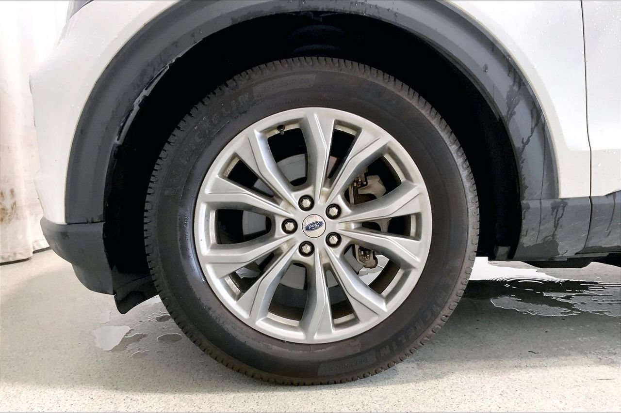 Used 2020 Ford Explorer XLT w/ Equipment Group 202A RWD image 6