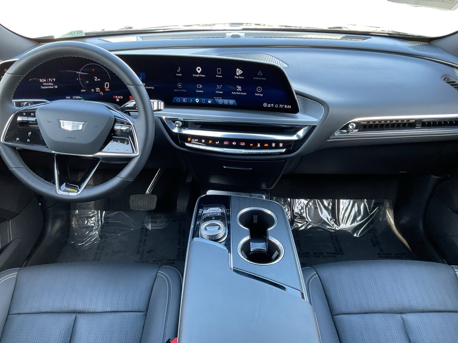 Used 2024 Cadillac Lyriq Sport AWD/4WD image 10
