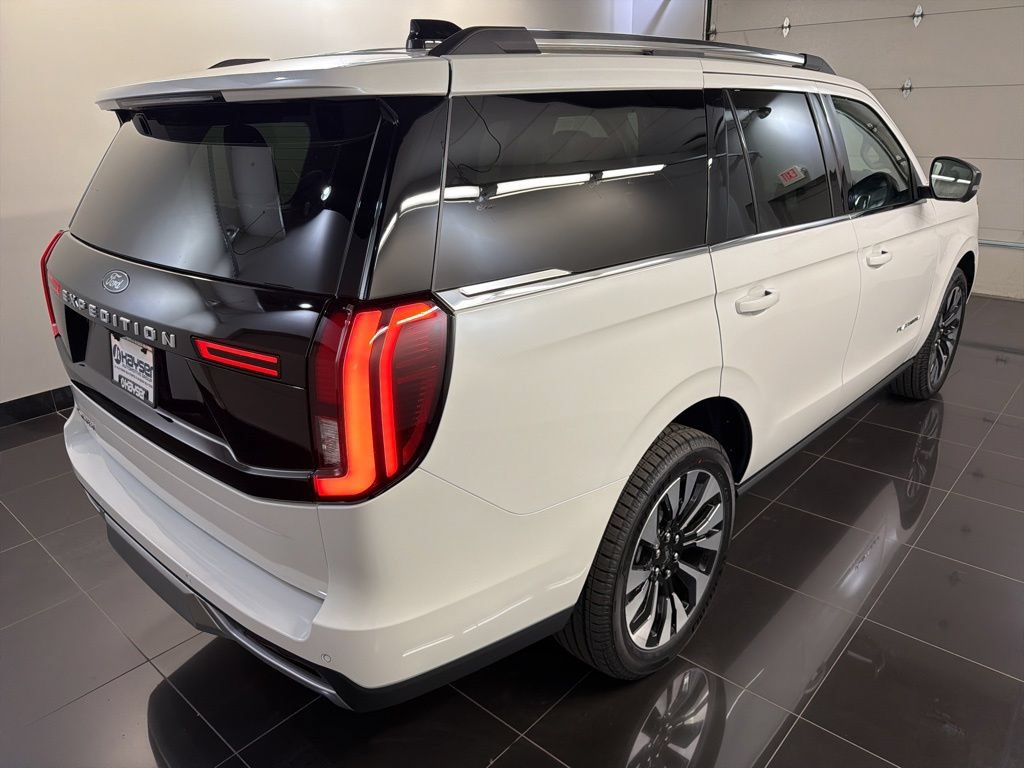 New 2026 Ford Expedition Platinum w/ Driver's Package AWD/4WD image 6