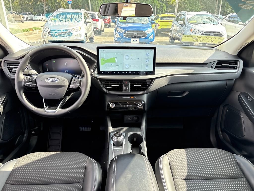Certified 2025 Ford Escape SE image 7