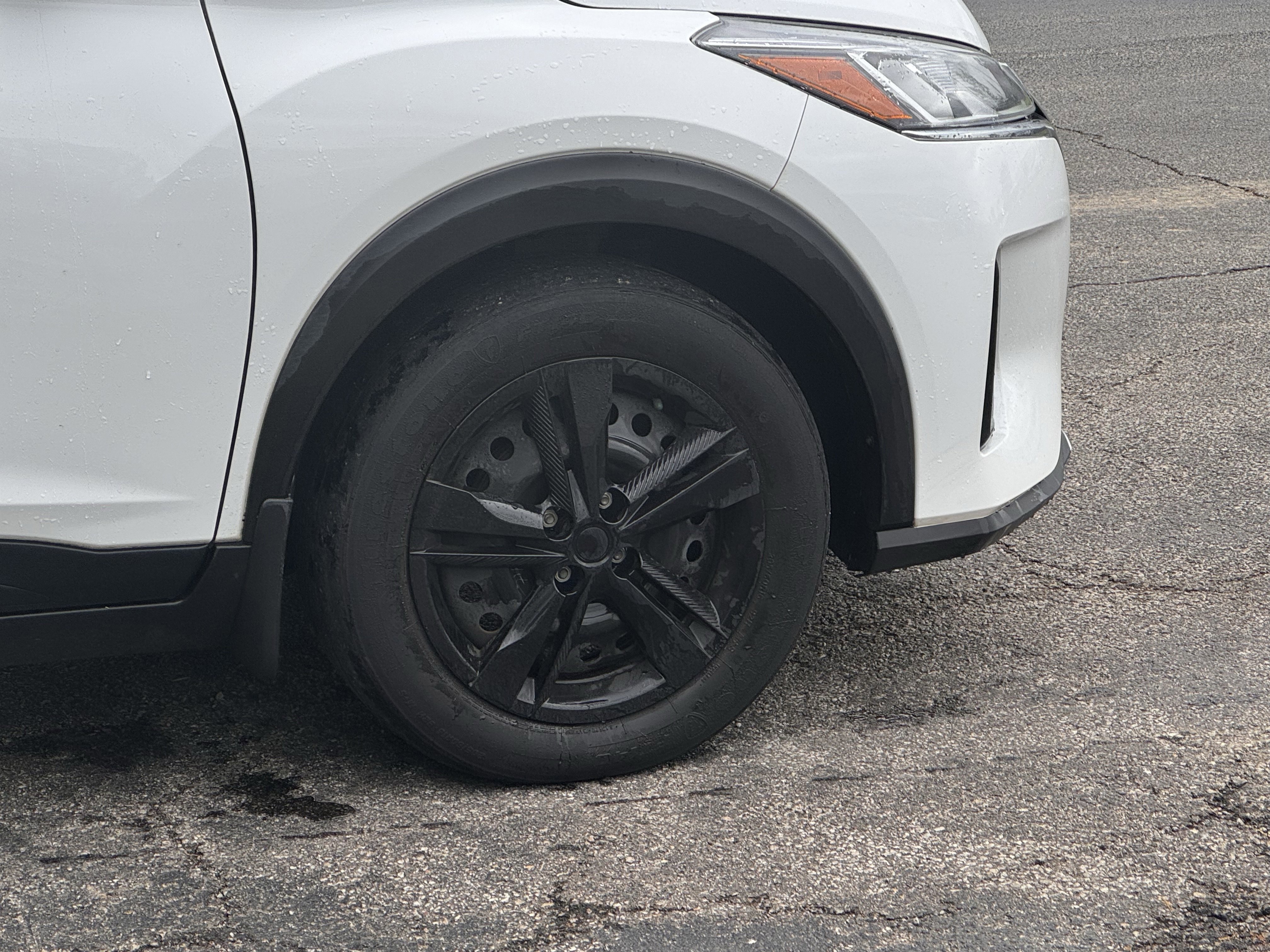 Used 2024 Nissan Kicks S FWD image 19