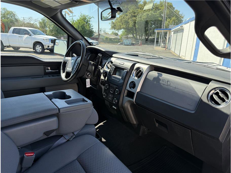 Used 2013 Ford F150 XLT w/ Luxury Equipment Group image 22