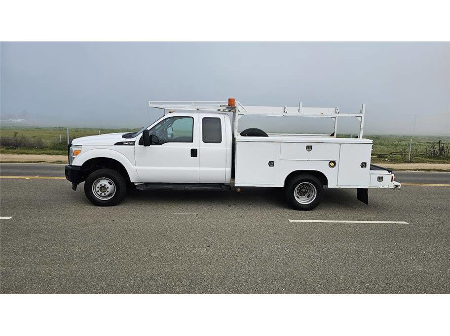Used 2015 Ford F350 XL image 4