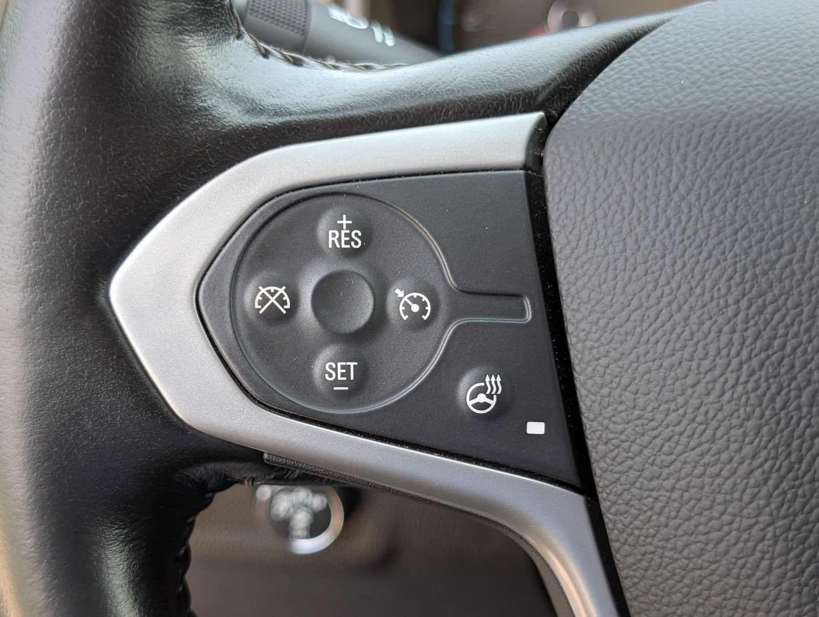 Used 2021 Chevrolet Colorado ZR2 w/ ZR2 Dusk Special Edition AWD/4WD image 24