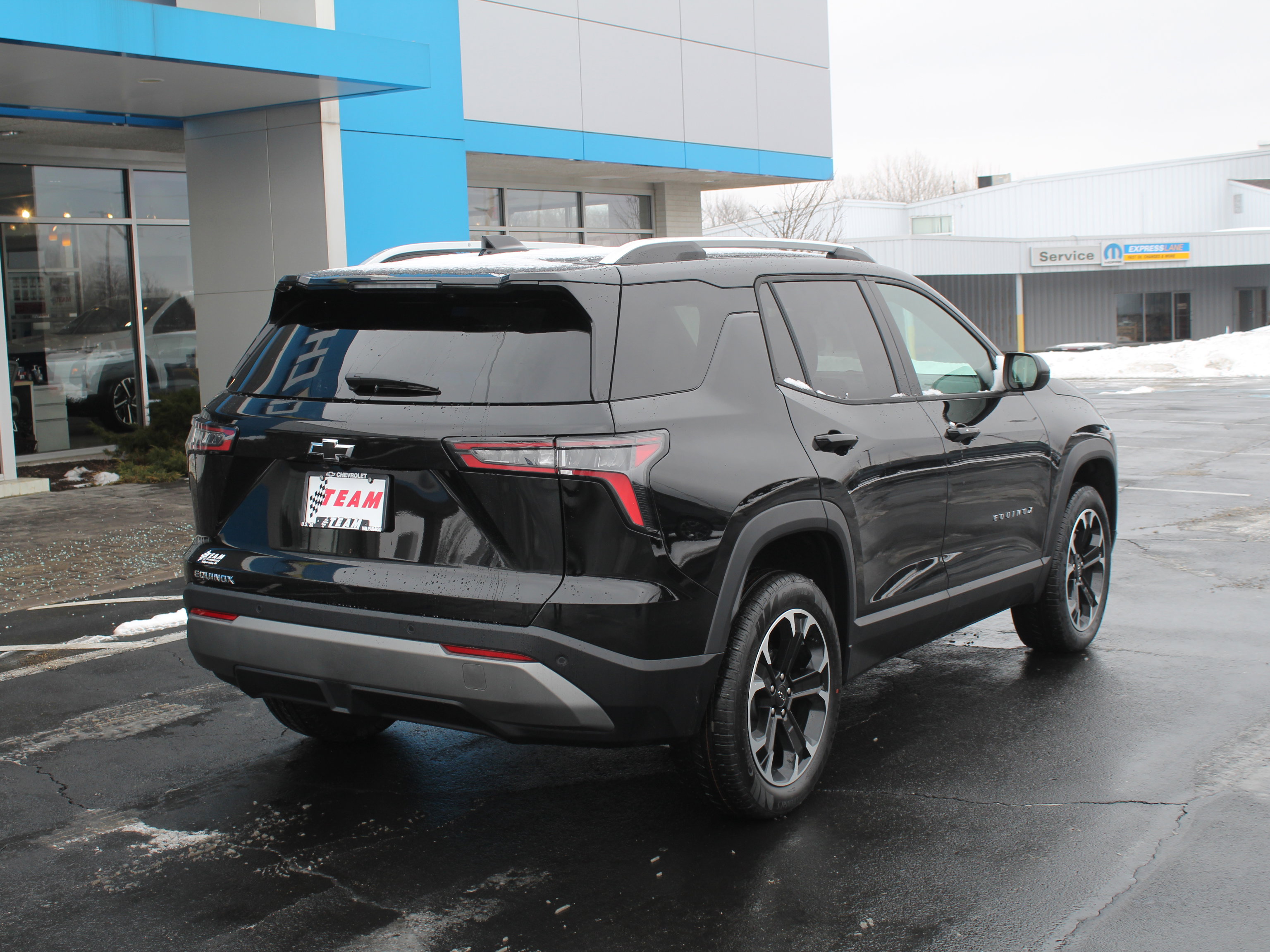 New 2026 Chevrolet Equinox LT image 4