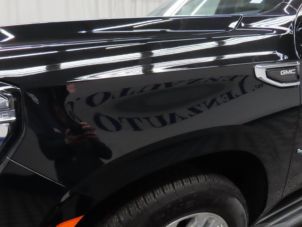 Used 2023 GMC Yukon SLE image 40