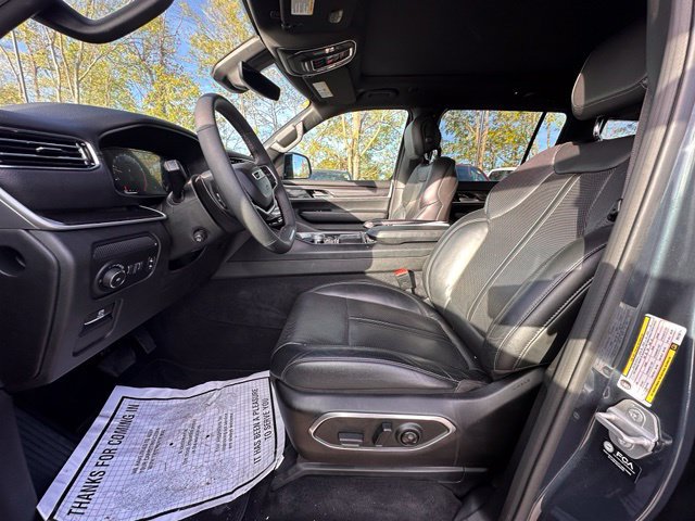 Used 2024 Jeep Wagoneer 4WD w/ Premium Group I image 25