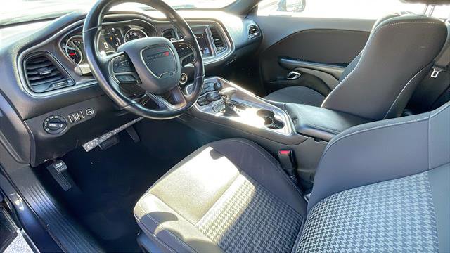 Used 2019 Dodge Challenger R/T w/ Driver Convenience Group image 14