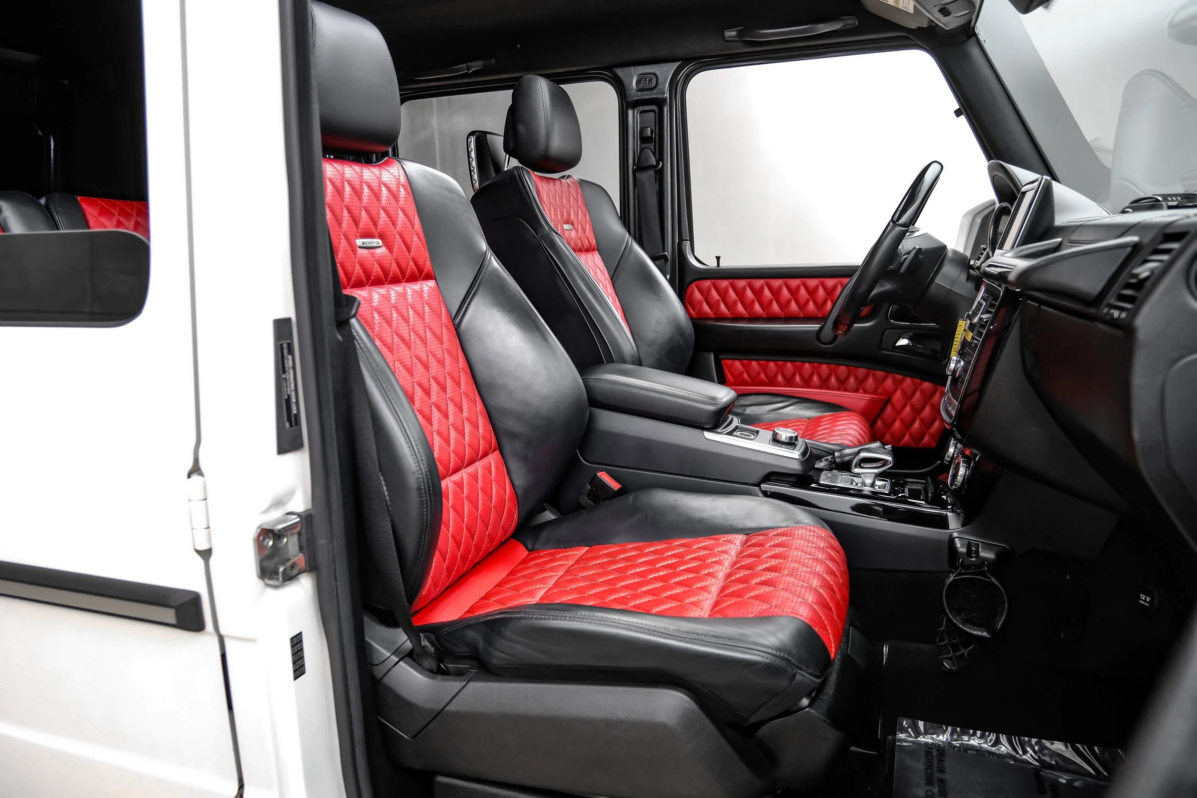 Used 2015 Mercedes-Benz G 63 AMG 4MATIC w/ PA6 Package image 36