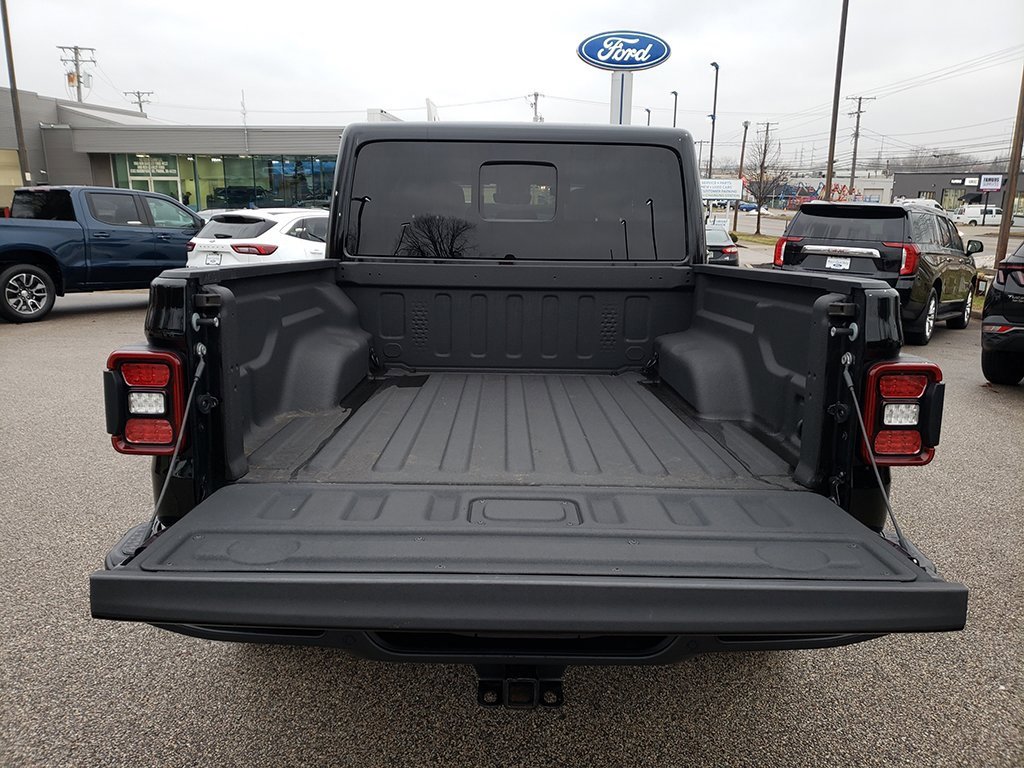 Used 2021 Jeep Gladiator Mojave image 16