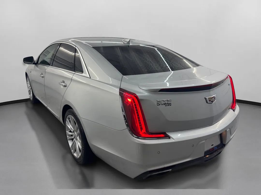 Used 2019 Cadillac XTS Luxury image 7
