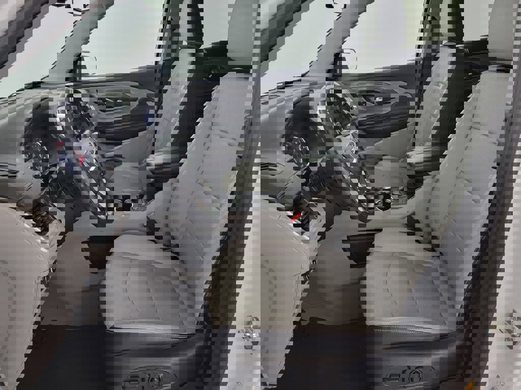 Used 2023 GMC Terrain SLT image 14