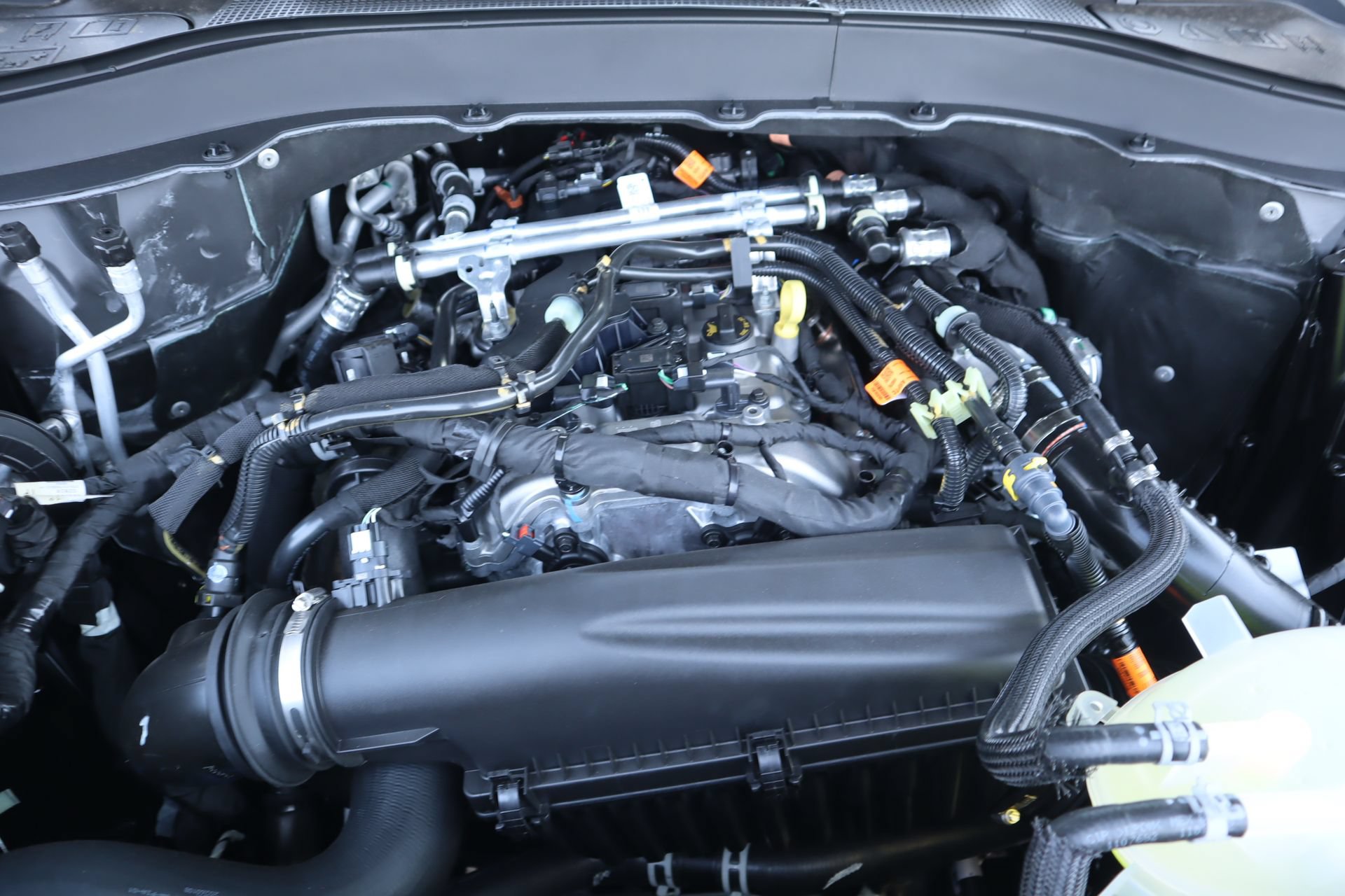 New 2026 Ford Explorer Active RWD image 19
