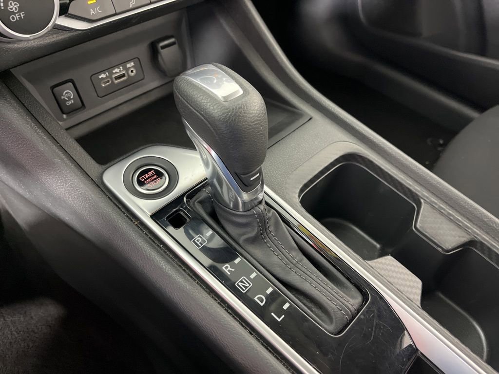 Used 2024 Nissan Sentra SV image 30