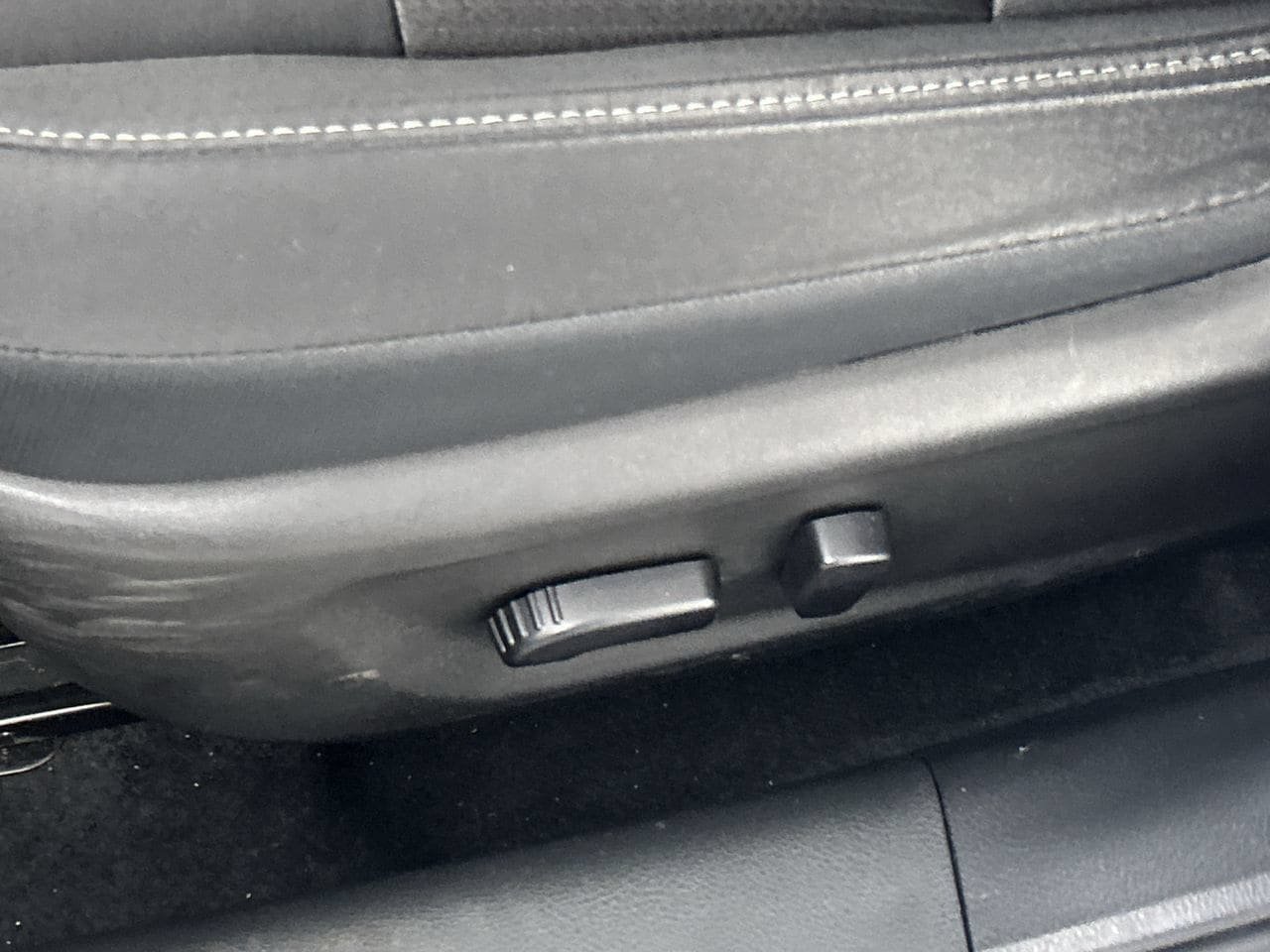 Used 2025 Nissan Altima 2.5 SV FWD image 20