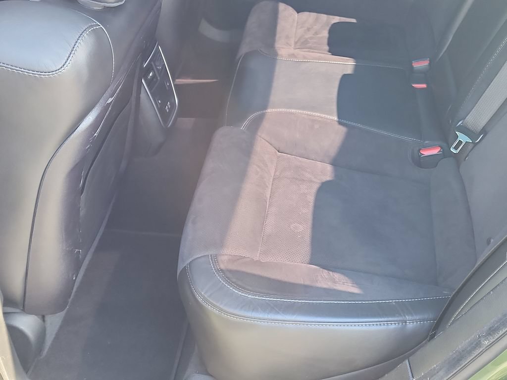 Used 2020 Dodge Charger Scat Pack RWD image 31