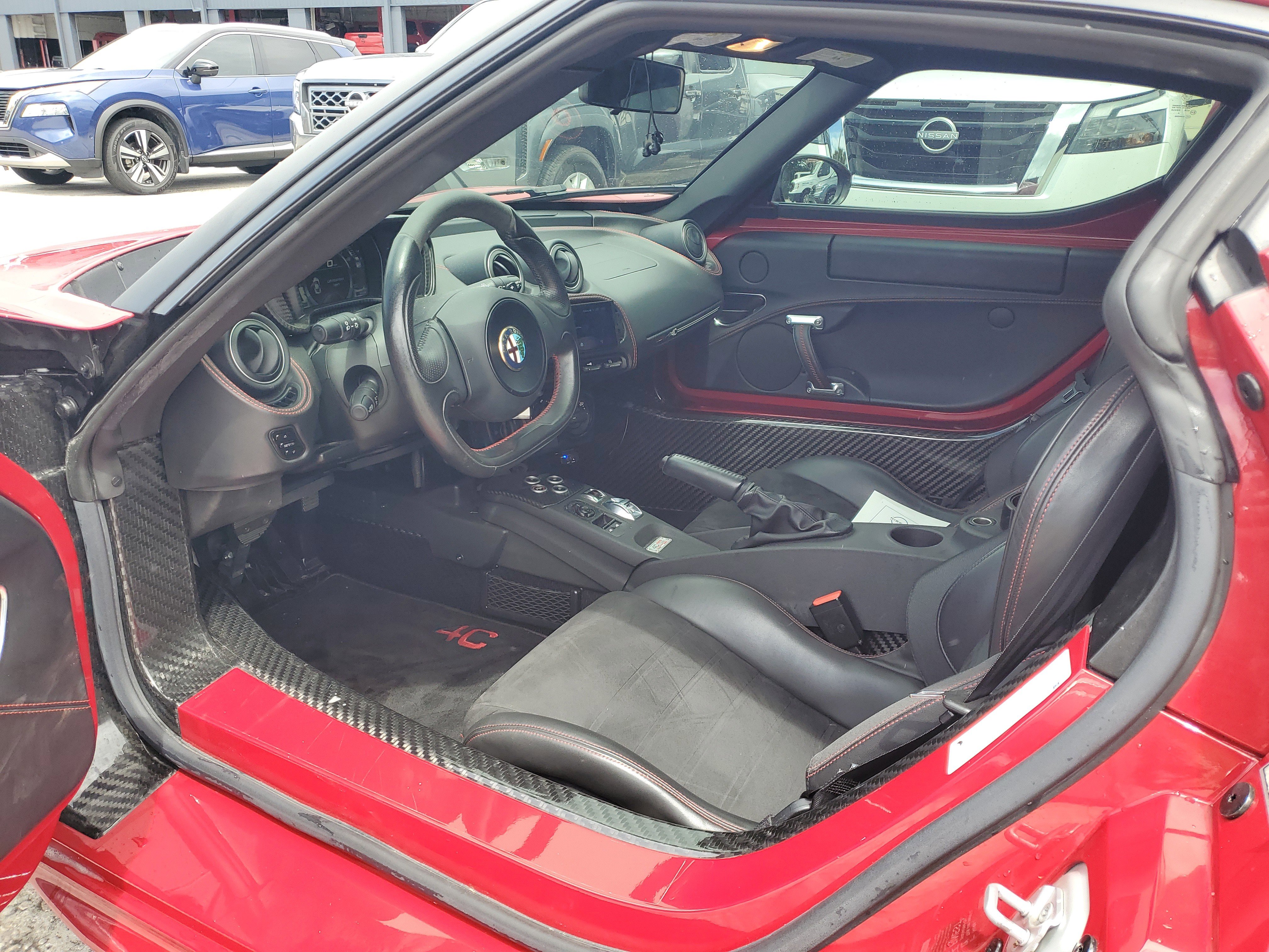 Used 2015 Alfa Romeo 4C Launch Edition w/ Convenience Group image 10
